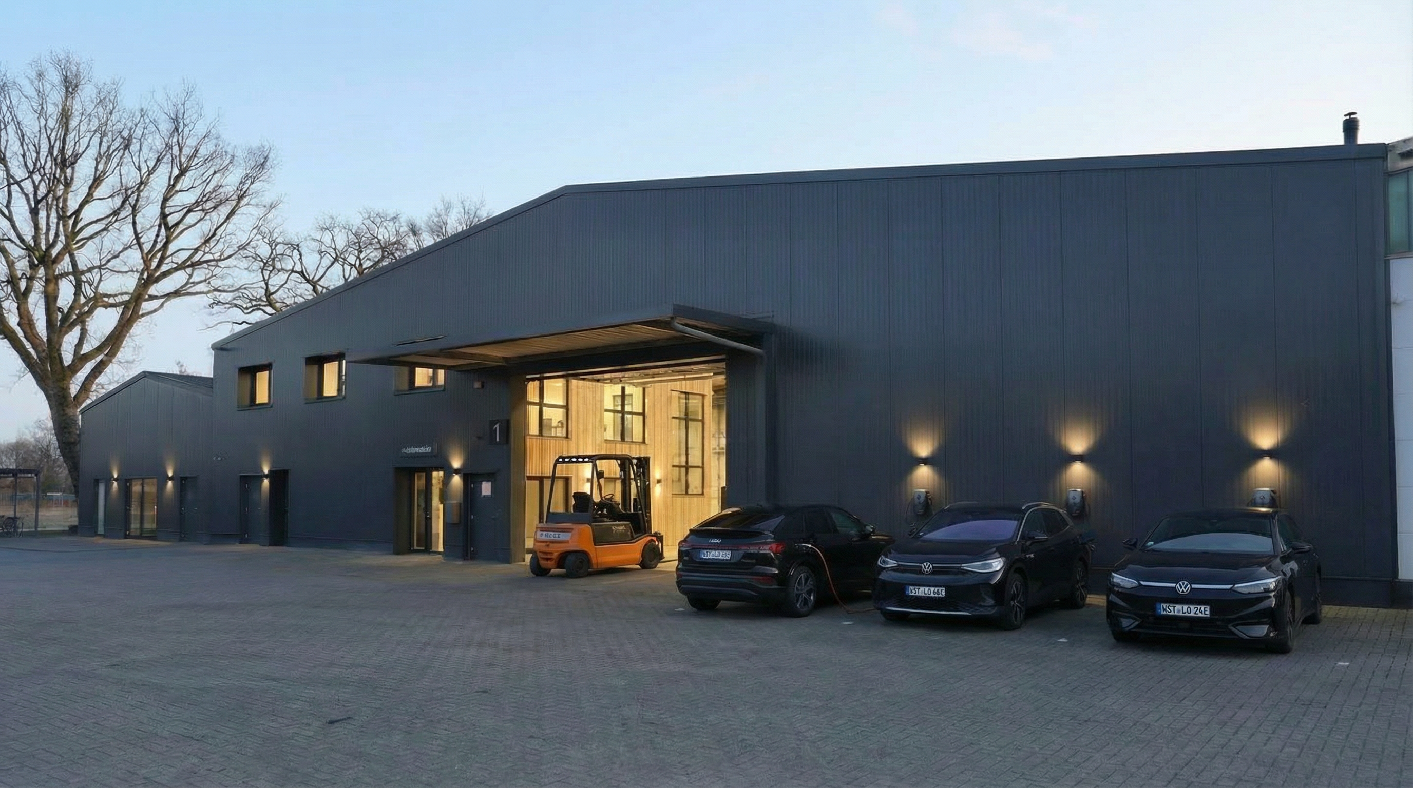 Gebäude der Produktion und Prozesse bei LOBO HOME im Nachhaltigkeitskontext